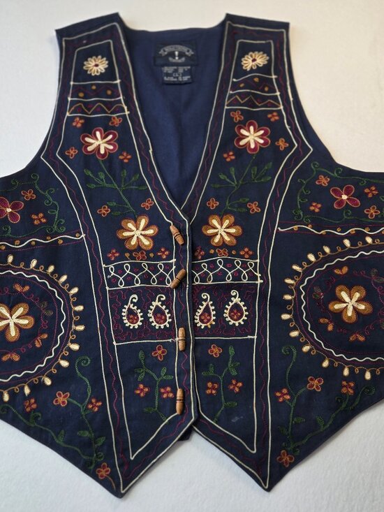 Solutions Jackets & Blazers - Vintage Southern Lady Embroidered floral vest
